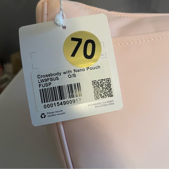 NWT Lululemon Crossbody Bag with Nano Pouch 2L Flush Light Pink Nylon Sold Out - Picture 5 of 16